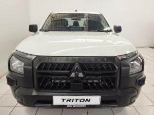 Mitsubishi Triton 2.4DI-D double cab GL 4x4 - Image 2
