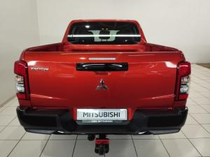Mitsubishi Triton 2.4DI-D double cab 4x4 auto - Image 6