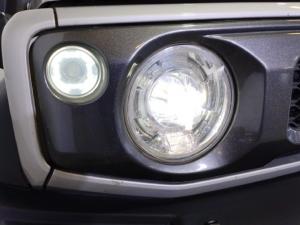 Suzuki Jimny 1.5 GLX AllGrip 3-door manual - Image 11