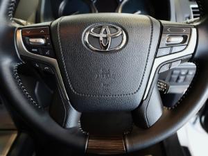 Toyota Land Cruiser Prado 2.8GD VX-L - Image 20