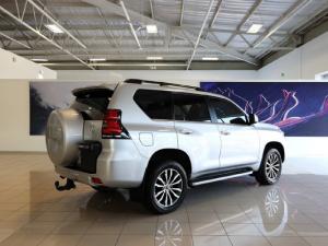Toyota Land Cruiser Prado 2.8GD VX-L - Image 4