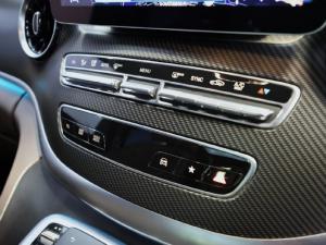 Mercedes-Benz V-Class V300d Avantgarde AMG Line - Image 14