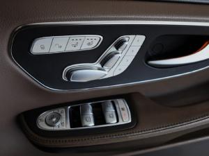 Mercedes-Benz V-Class V300d Avantgarde AMG Line - Image 18
