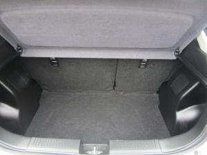 Toyota Starlet 1.5 Xi - Image 9