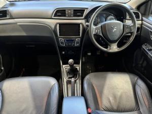 Suzuki Ciaz 1.5 GLX manual - Image 6