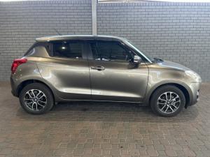 Suzuki Swift 1.2 GLX manual - Image 2