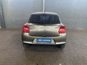 Suzuki Swift 1.2 GLX manual - Image 5