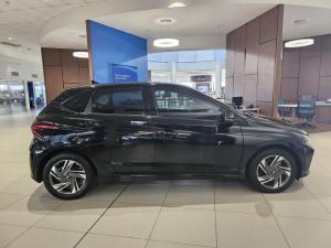 Hyundai i20 1.0T Fluid auto - Image 4