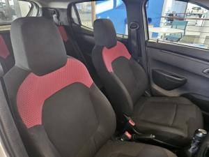 Renault Kwid 1.0 Expression - Image 10