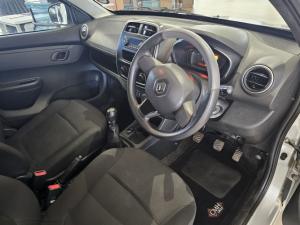Renault Kwid 1.0 Expression - Image 9