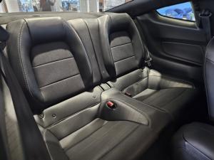 Ford Mustang 5.0 GT fastback - Image 10