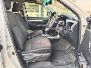 Toyota Hilux 2.8GD-6 double cab Raider auto - Image 5