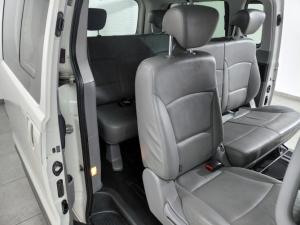 Hyundai H-1 2.4 bus GLS - Image 7
