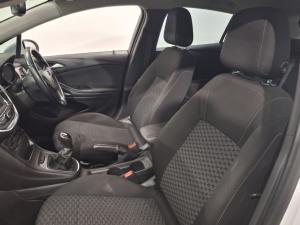 Opel Astra hatch 1.4T Enjoy - Image 7