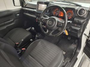 Suzuki Jimny 1.5 GLX AllGrip 3-door manual - Image 16