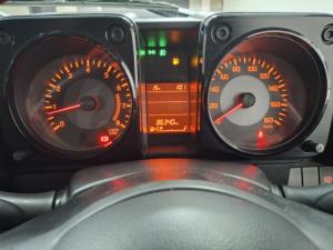 Suzuki Jimny 1.5 GLX AllGrip 3-door manual - Image 18