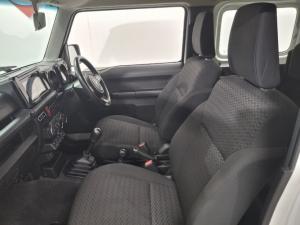 Suzuki Jimny 1.5 GLX AllGrip 3-door manual - Image 8