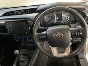 Toyota Hilux 2.4GD-6 single cab Raider manual - Image 7