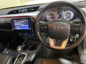 Toyota Hilux 2.8GD-6 double cab Raider auto - Image 10