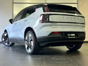 Volvo EX30 Plus Twin Motor Performance - Image 4