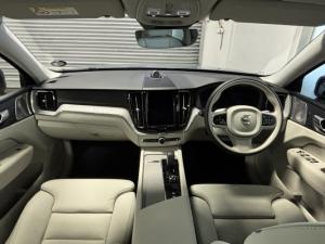Volvo XC60 T8 Recharge AWD Plus Dark - Image 8