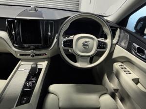 Volvo XC60 T8 Recharge AWD Plus Dark - Image 9