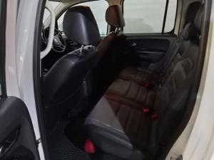 Volkswagen Amarok 2.0BiTDI double cab Highline 4Motion auto - Image 8