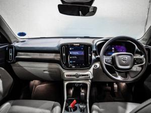 Volvo XC40 B3 Essential - Image 14