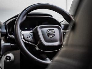 Volvo XC40 B3 Essential - Image 18
