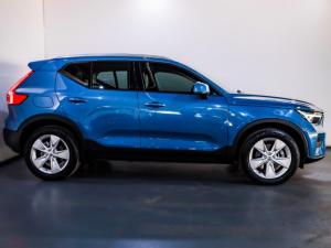Volvo XC40 B3 Essential - Image 2
