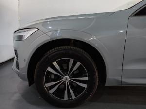Volvo XC60 B5 AWD Essential - Image 11