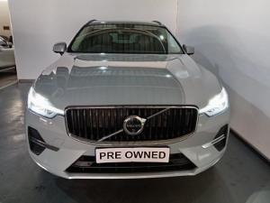 Volvo XC60 B5 AWD Essential - Image 9