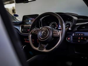 Suzuki Baleno 1.5 GLX manual - Image 11