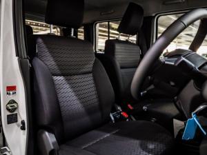 Suzuki Jimny 1.5 GLX AllGrip 5-door manual - Image 7
