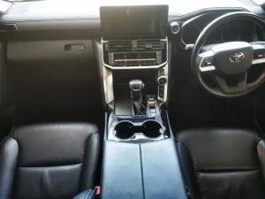 Toyota Land Cruiser 300 3.3D GX-R - Image 4