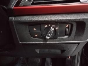 BMW 1 Series 120i 5-door auto - Image 13