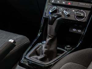 Volkswagen T-Cross 1.0TSI Life - Image 10