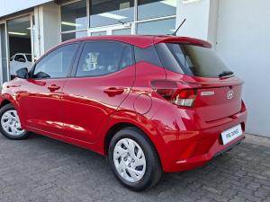 Hyundai Grand i10 1.0 Premium hatch - Image 4