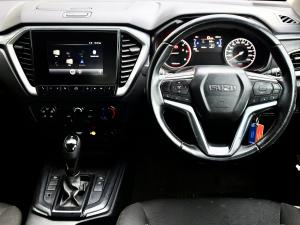 Isuzu D-Max 1.9TD double cab LS 4x4 auto - Image 11