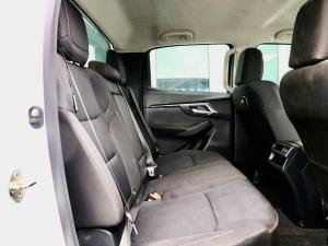 Isuzu D-Max 1.9TD double cab LS 4x4 auto - Image 18