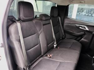 Isuzu D-Max 1.9TD double cab LS 4x4 auto - Image 19