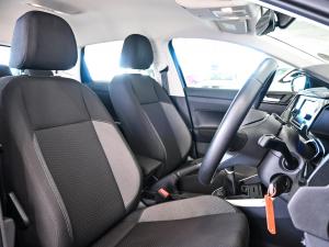 Volkswagen Polo hatch 1.0TSI Life manual - Image 10