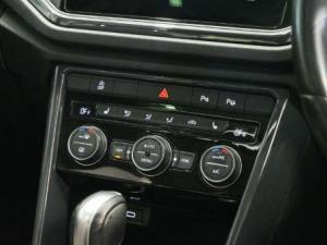 Volkswagen T-Roc 2.0TSI 140kW 4Motion R-Line - Image 12