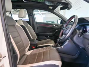 Volkswagen T-Roc 2.0TSI 140kW 4Motion R-Line - Image 8