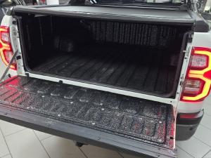 Toyota Hilux 2.8GD-6 double cab 4x4 Legend RS auto (de-spec 21) - Image 21