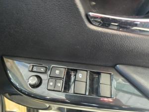 Toyota Hilux 2.8GD-6 double cab Raider auto - Image 17