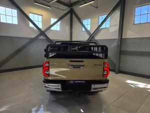 Toyota Hilux 2.8GD-6 double cab Raider auto - Image 6