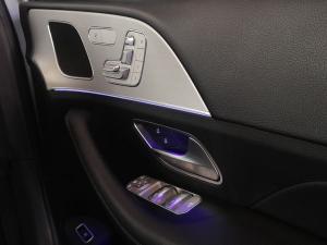 Mercedes-Benz GLE GLE300d 4Matic - Image 13