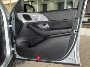 Mercedes-Benz GLE GLE300d 4Matic - Image 9