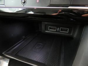 Volkswagen T-CROSS 1.5 TSI R-LINE DSG - Image 17
